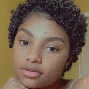 Meet your Posher, Janisa